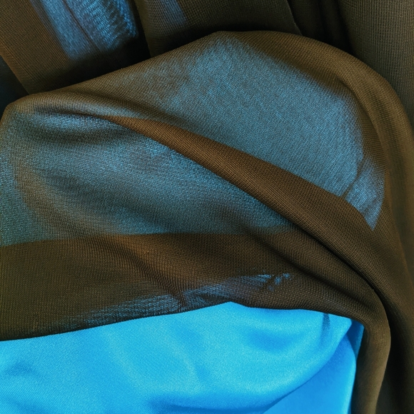 One-Shoulder Brown Over Turquoise - Picture 4 of 5